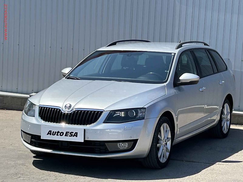 Škoda Octavia (2017) 2.0 TDI 4x4, DSG, bixen - fotka 3 z 24