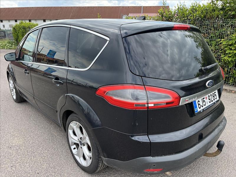 Ford S-MAX 2,0 TDCi 7.MÍST KLIMA 2x KOLA - fotka 8 z 41
