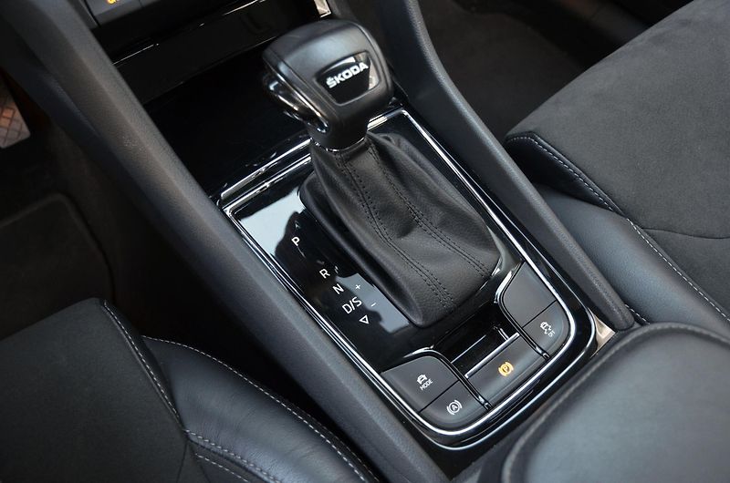 Škoda Kodiaq (2023) 1.5 TSi DSG / 1.MAJ. / 75tkm - fotka 30 z 42