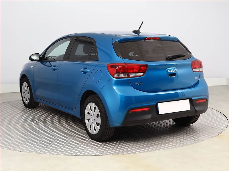 Kia Rio (2023) 1.2 DPI, ČR,1.maj, Serv.kniha - fotka 4 z 13