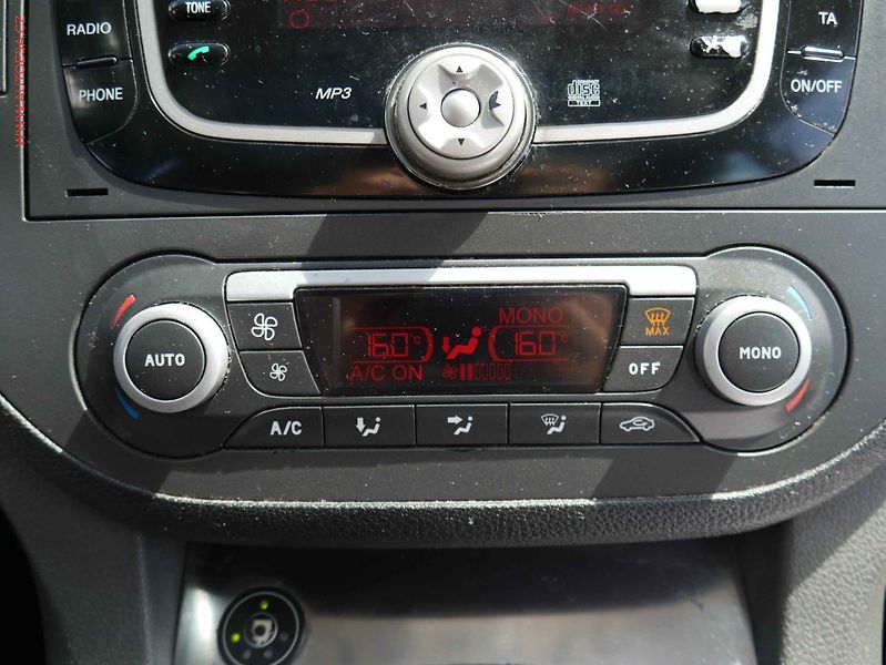 Ford C-MAX (2008) 2.0i, AC, parnor - fotka 14 z 15