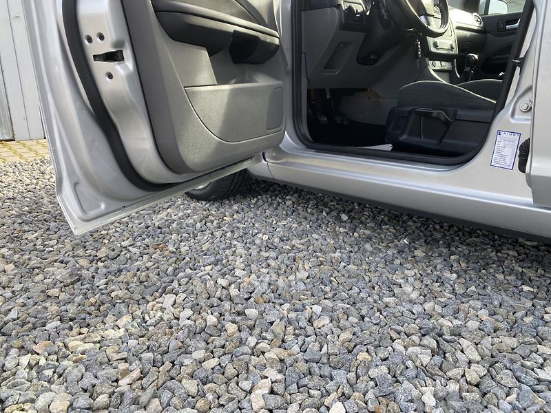 Ford Focus 2.0i 145PS LPG FORD COMBI TOP! - fotka 95 z 170