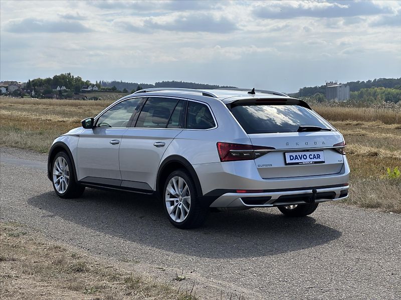 Škoda Superb 2,0 TDI 140kW DSG Scout 4x4 CZ - fotka 5 z 39
