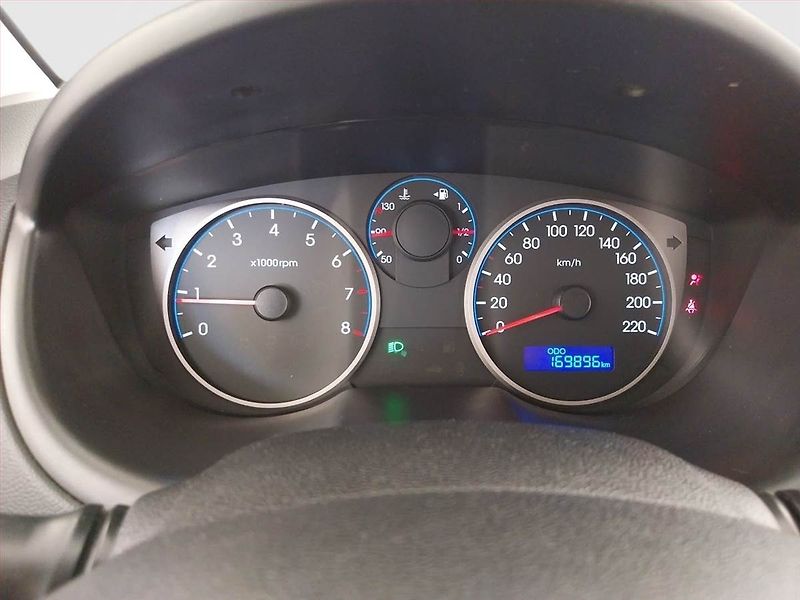 Hyundai i20 (2012) 1.2, Serv.kniha, po STK, Tažné - fotka 11 z 16