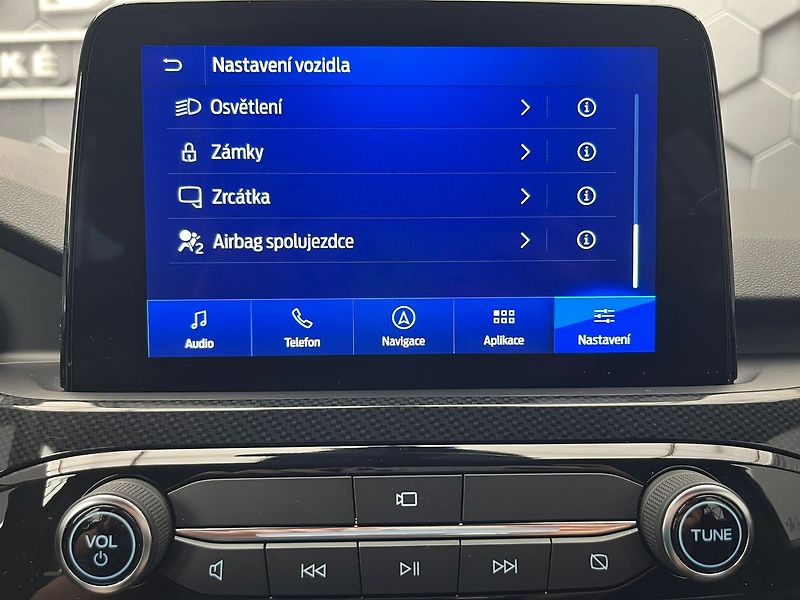 Ford Kuga 2,0 EB ST-Line 140kW AWD - fotka 54 z 55