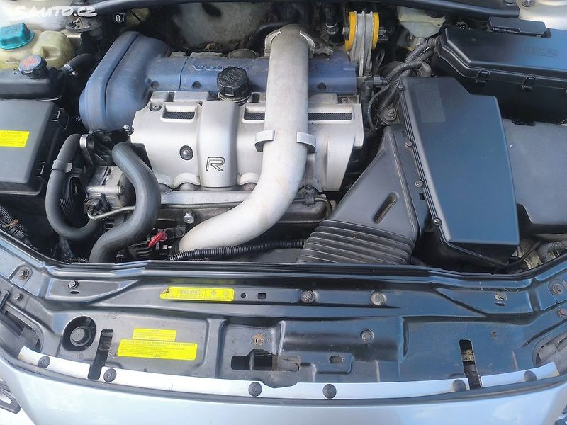 Volvo S60 220KW,4X4,MANUÁL,SERVISKA,CENA - fotka 20 z 23