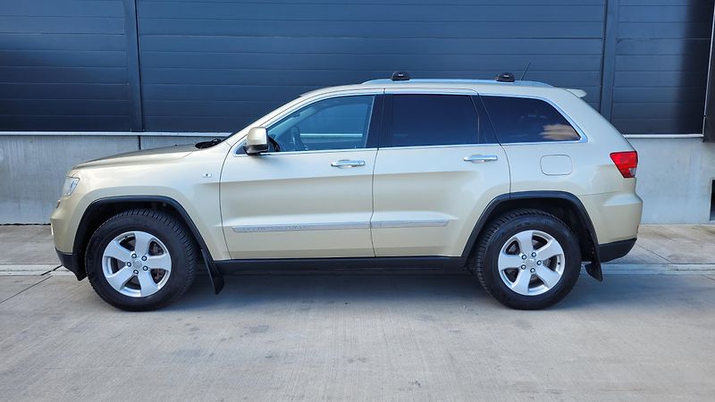 Jeep Grand Cherokee 3,0 CRDI 4x4 - fotka 5 z 21