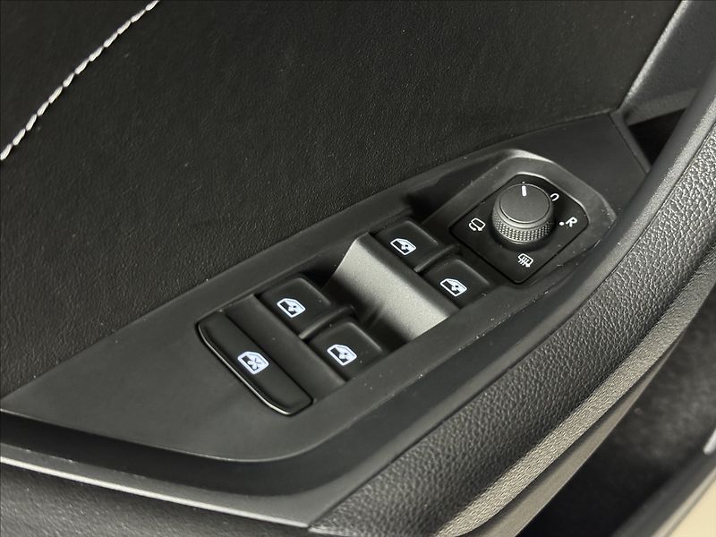 Škoda Kodiaq 2,0 TDi  DSG 4x4 L&K Virtual L - fotka 23 z 50