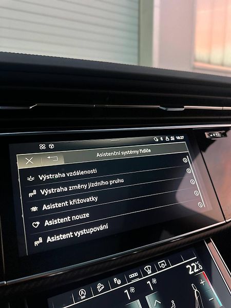 Audi Q7 (2024) S-LINE QUATTRO V ZÁRUCE 360 - fotka 34 z 39
