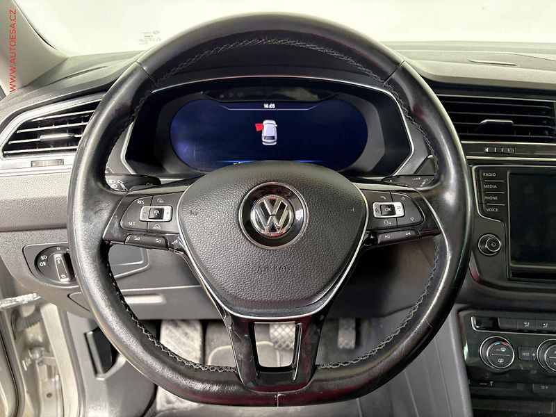 Volkswagen Tiguan (2017) 2.0 TDi 4x4, Highline, DSG - fotka 16 z 16
