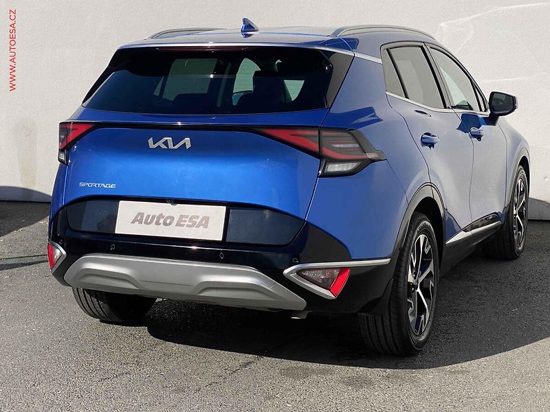 Kia Sportage (2023) 1.6 T-GDi, 2.maj,ČR, TOP - fotka 4 z 19
