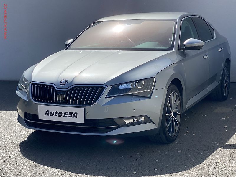 Škoda Superb (2015) 2.0 TDi 4x4, ČR, Style, DSG - fotka 3 z 18