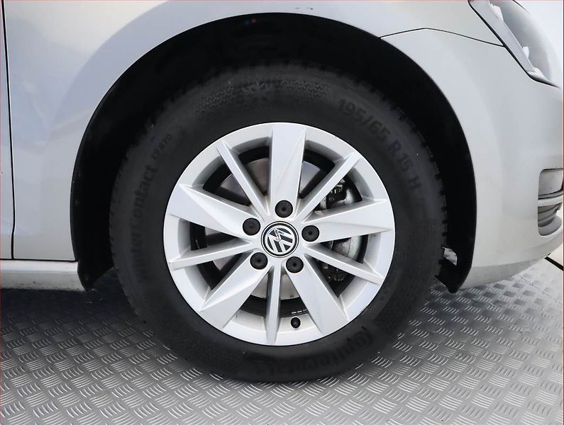 Volkswagen Golf (2015) Comfortline 1.4 TSI - fotka 15 z 19