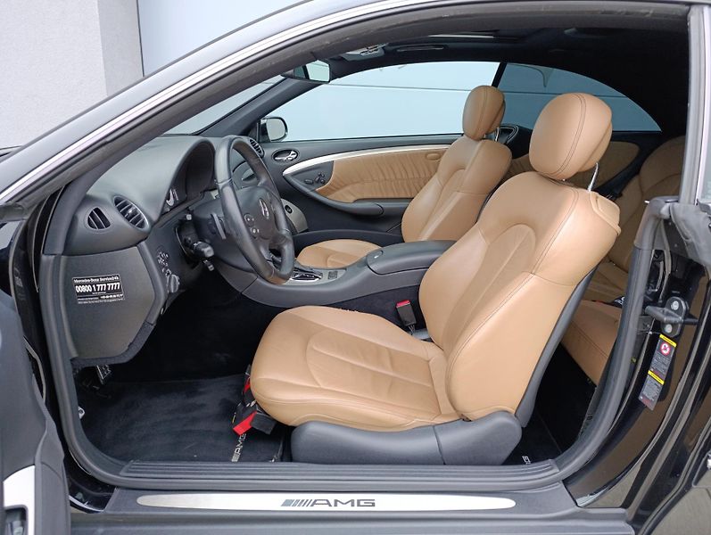 Mercedes-Benz CLK 500 5.5 V8 AMG 7G TRONIC TOP - fotka 15 z 35
