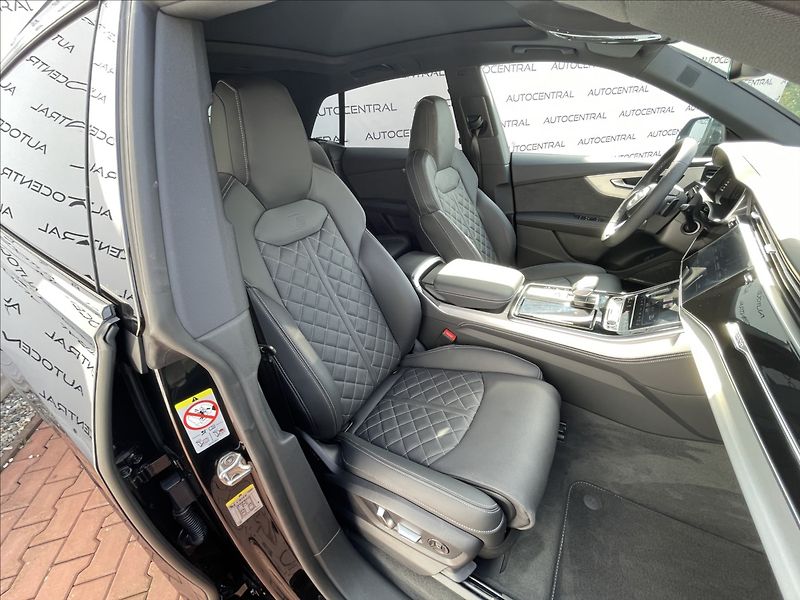 Audi Q8 3,0 TDi 50 S-line Individual - fotka 30 z 35