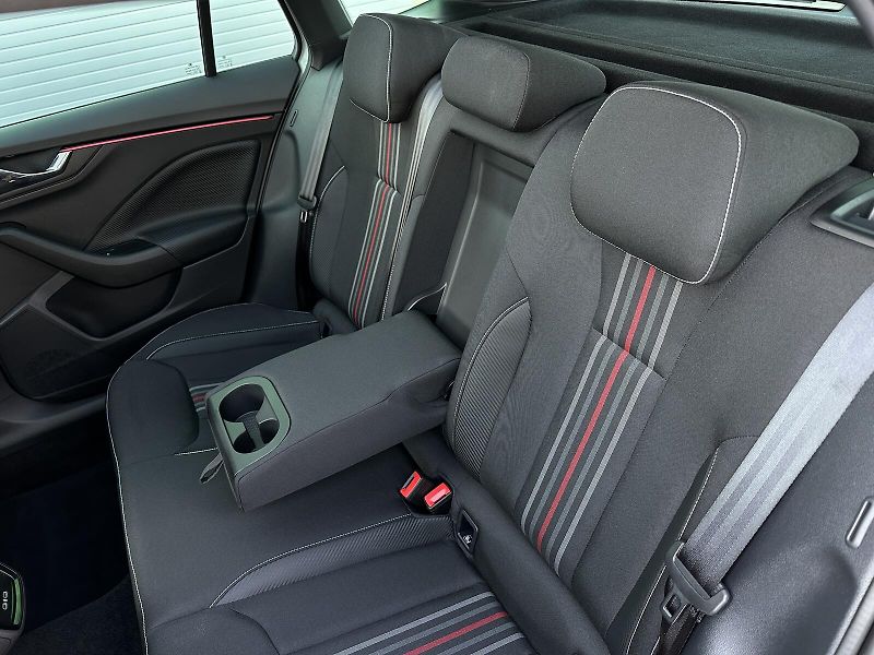 Škoda Scala 1.0TSi DSG 116PS Monte Carlo M - fotka 38 z 43