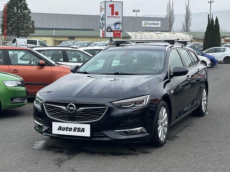 Opel Insignia (2018) 2.0 CDTI, AT - fotka 3 z 22