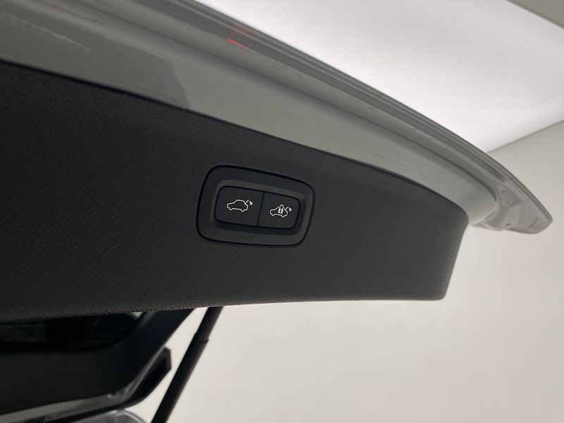 Volvo XC90 (2026) T8 AWD Plug-in BRIGHT ULTRA - fotka 25 z 74