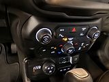 Jeep Renegade (2022) T4 PHEV,4X4, DOJEZD 50KM - náhled 13