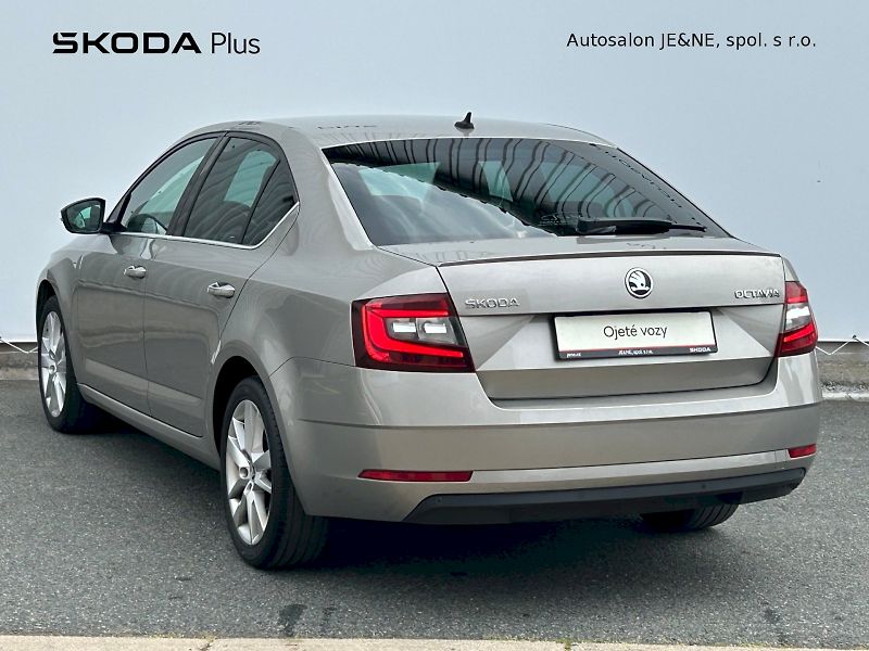 Škoda Octavia (2017) Style PLUS 1.6 TDI 85 kW - fotka 7 z 30