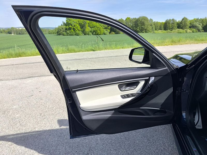 BMW Řada 3 (2014)  335i XDRIVE NOVE CR - fotka 9 z 22