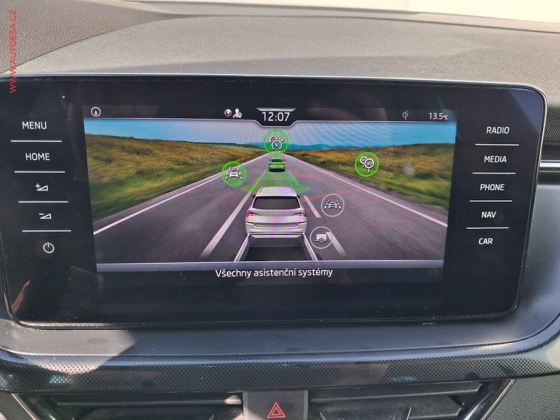 Škoda Kamiq (2020) 1.6TDi, 1.maj, Style - fotka 17 z 17