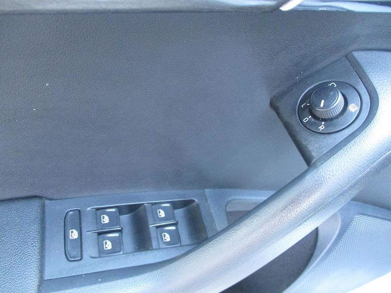 Škoda Octavia 2.0 TDi SCOUT 1.MAJ ČR - fotka 9 z 46