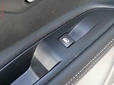 Peugeot 5008 (2020) 1.2PT, Allure, navi, TZ - náhled 12