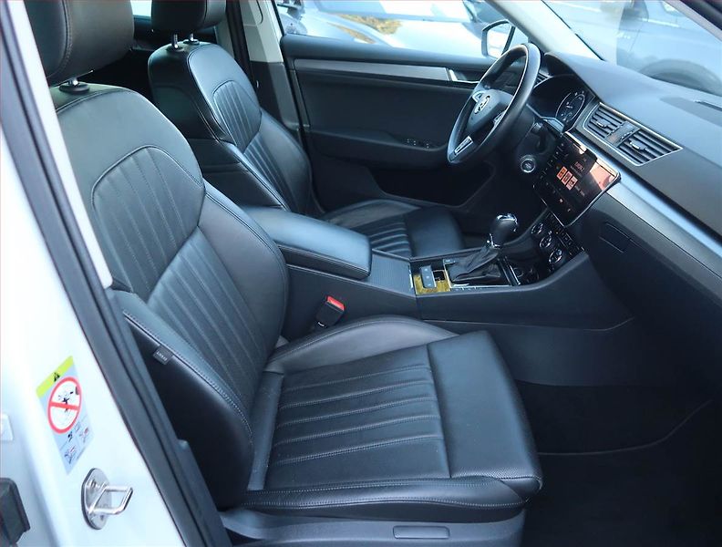 Škoda Superb (2017) Style Plus 2.0 TDI, Automat - fotka 9 z 16