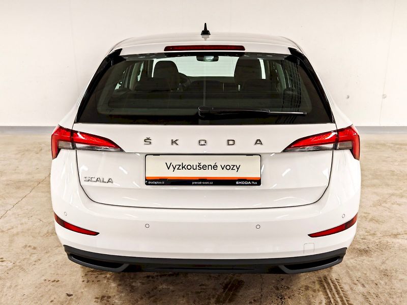 Škoda Scala (2023) 1.5 TSI 110 kW Ambition - fotka 21 z 23