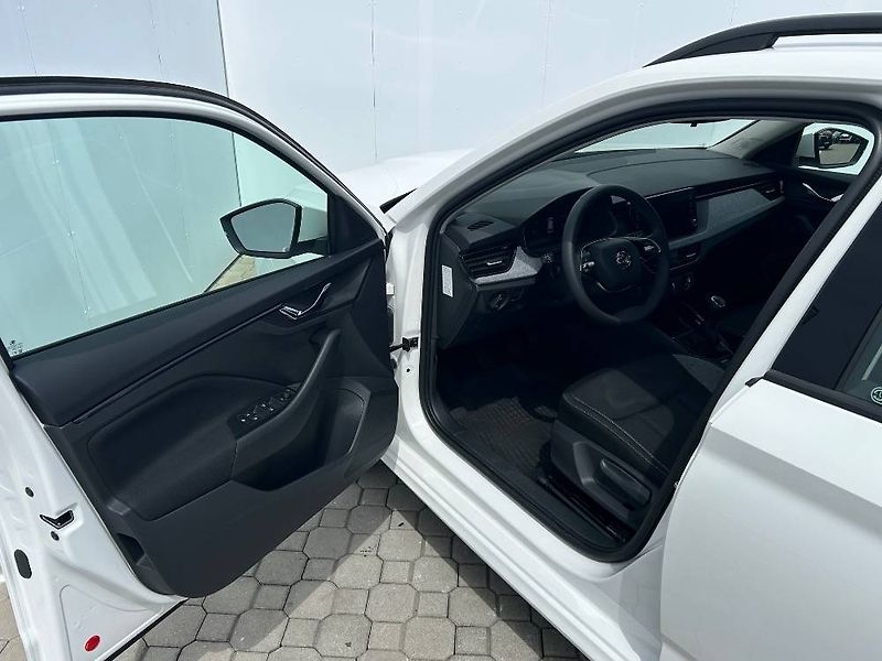 Škoda Kamiq Selection 6MP 1,0TSI - fotka 5 z 22