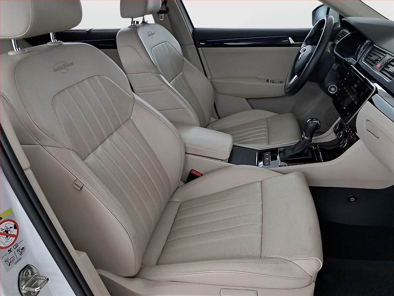 Škoda Superb (2017) Laurin&Klement 2.0 TDI - fotka 9 z 26