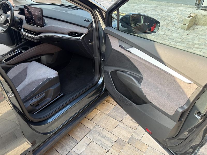 Škoda Enyaq (2021) 60 Matrix, tazne, adap. tempm. - fotka 11 z 15