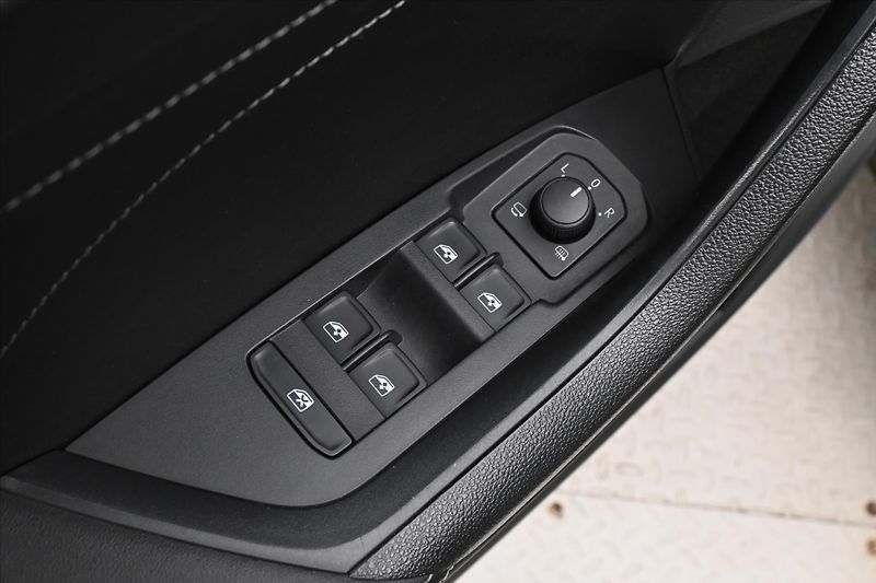 Škoda Kodiaq 2,0 TDI 110 kW DSG TAŽNÉ ZAŘÍZ - fotka 25 z 31