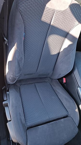 BMW Řada 3 320d MPaket 2,0D B47 Automat - fotka 11 z 20