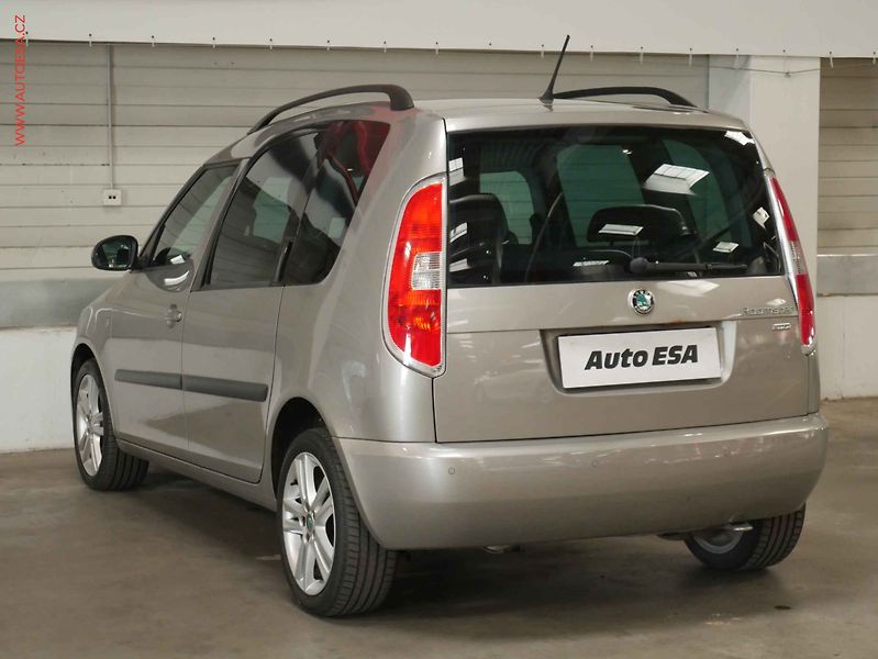 Škoda Roomster (2011) 1.2 TSi, 2.maj,ČR, servis - fotka 4 z 17
