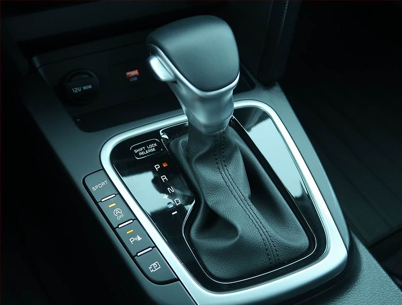 Kia Ceed (2025) Top 1.5 T-GDI - fotka 13 z 19