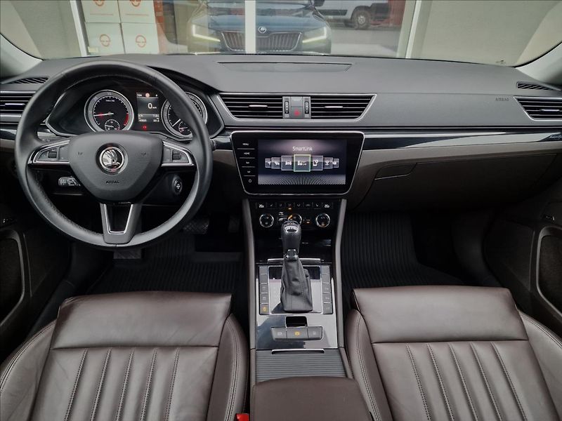 Škoda Superb 2.0TDI 140kW L&K 4x4 DSG, ČR - fotka 24 z 50