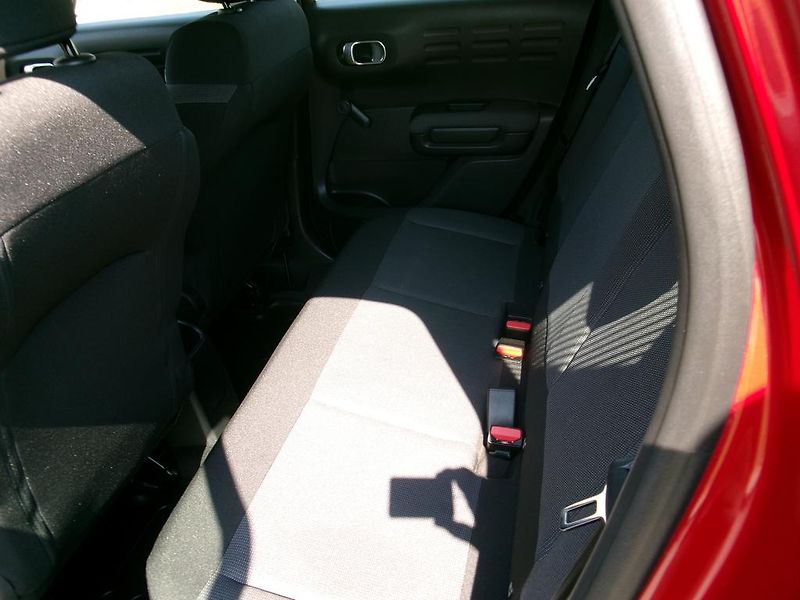 Citroën C3 Aircross (2022) 1.2i KOUPENO ČR,1.MAJITEL - fotka 7 z 10