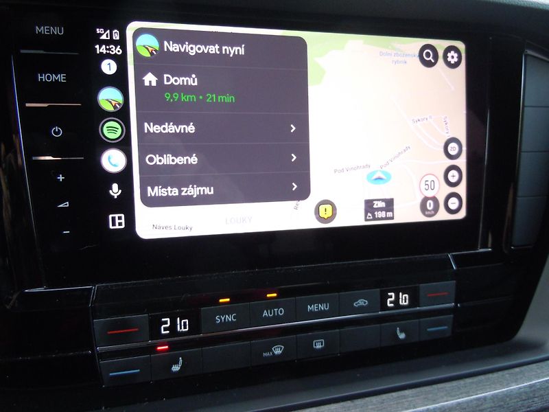 Volkswagen Touareg 3,0TDI VZDUCH KŮŽE HUD TAŽNÉ - fotka 24 z 40
