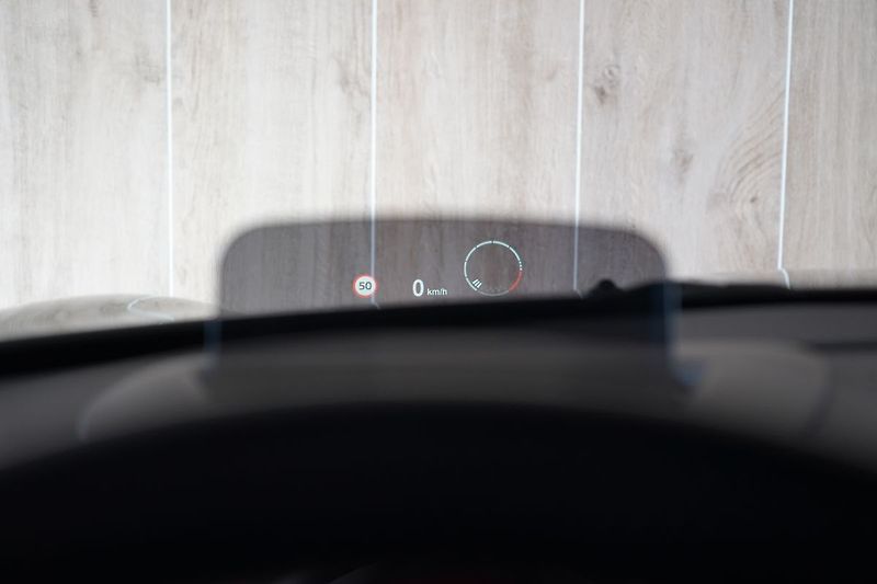 Mini Cooper JCW Cabrio, ACC, H/K, HUD - fotka 24 z 43