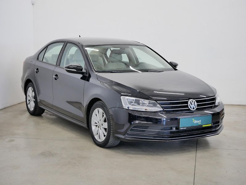 Volkswagen Jetta - fotka 8 z 25