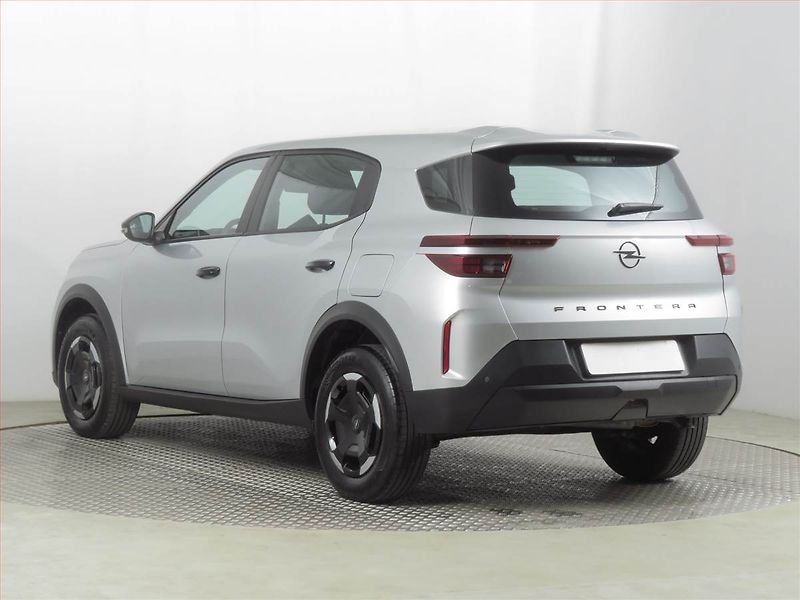 Opel Frontera (2025) 1.2 hybrid - fotka 4 z 17