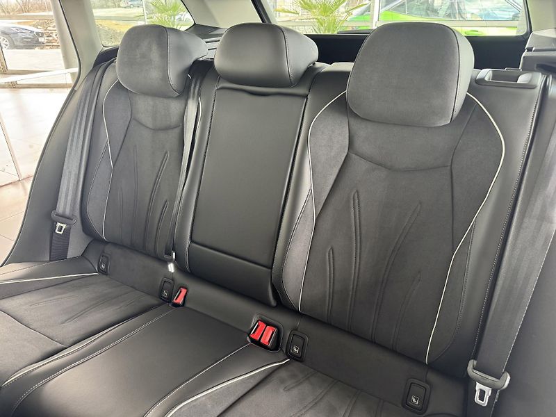 Volkswagen Passat Variant 1,5 eTSI DSG*REZERVACE! - fotka 13 z 41