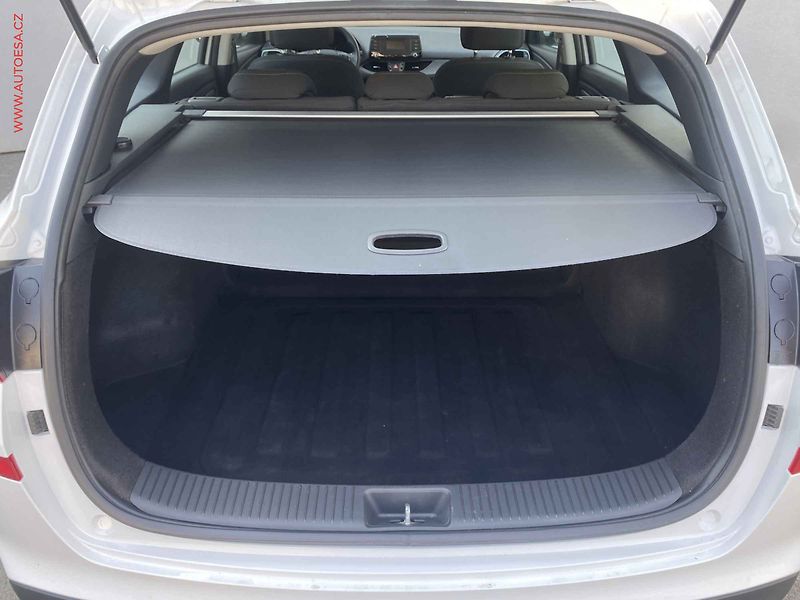 Hyundai i30 (2021) 1.6 CRDi, 1.maj,ČR - fotka 7 z 16