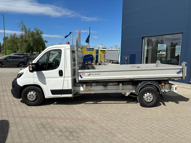 Peugeot Boxer (2020) 2.2 BlueHDi 140 MAN6 SKLÁPĚČ - fotka 4 z 23