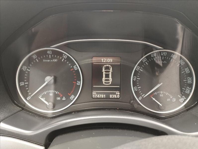 Škoda Octavia 1,2 TSi 77KW DSG - fotka 11 z 17