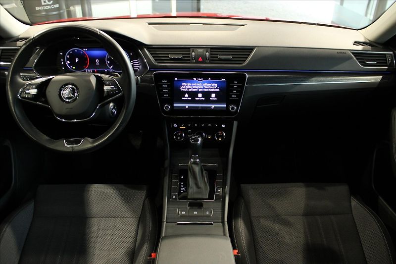 Škoda Superb 2.0 TDi DSG Style - fotka 12 z 28
