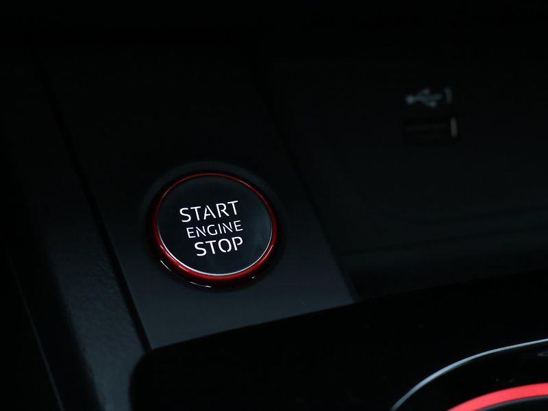 Audi S5 3,0 TDI 251kW S-line LED DPH - fotka 35 z 46