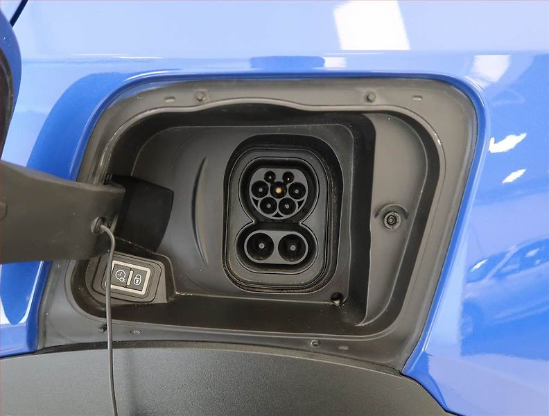 Opel Mokka (2021) Electric 50 kWh, SoH 92% - fotka 24 z 25